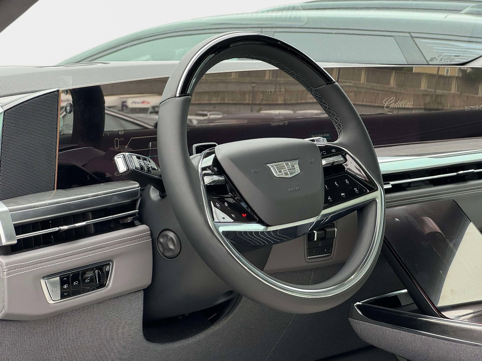 2026 Cadillac ESCALADE IQL Sport