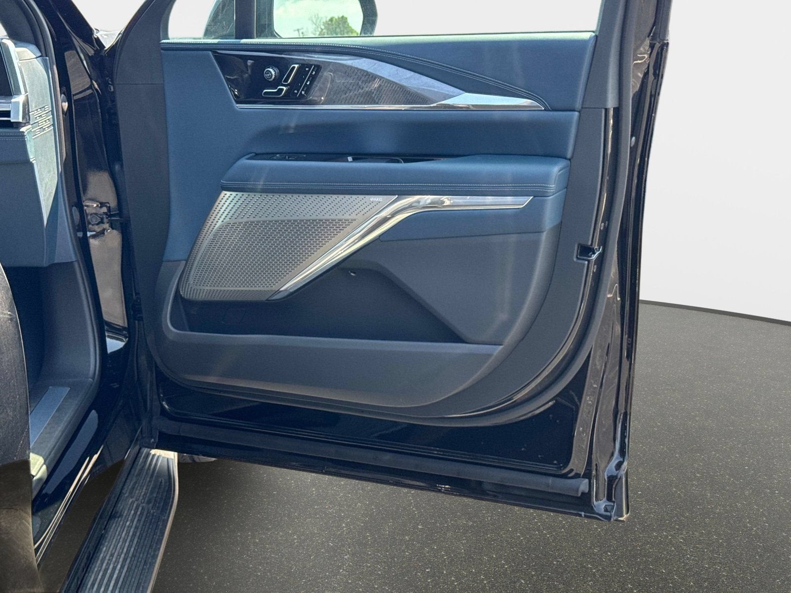 2026 Cadillac ESCALADE IQL Premium Sport