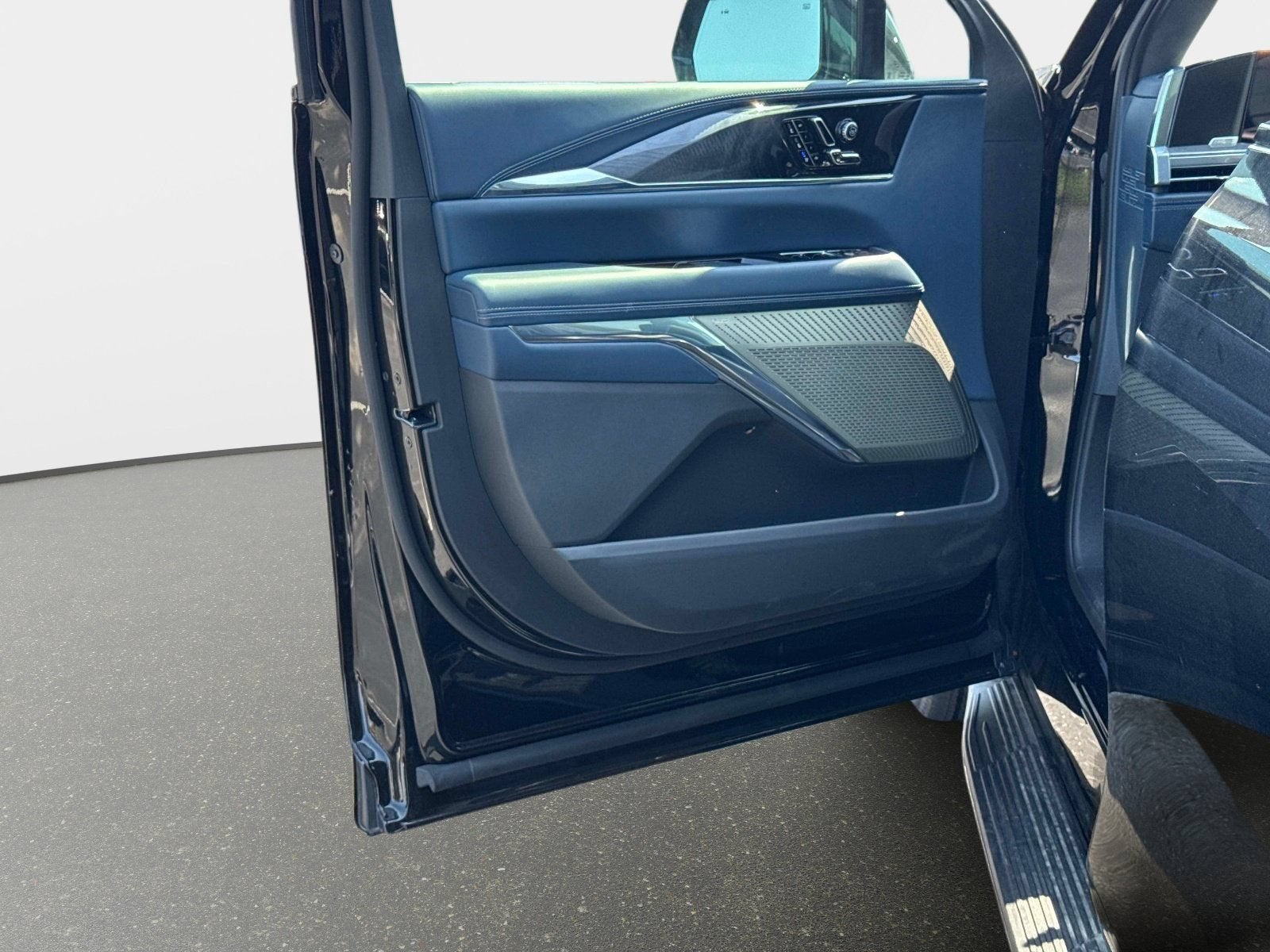 2026 Cadillac ESCALADE IQL Premium Sport