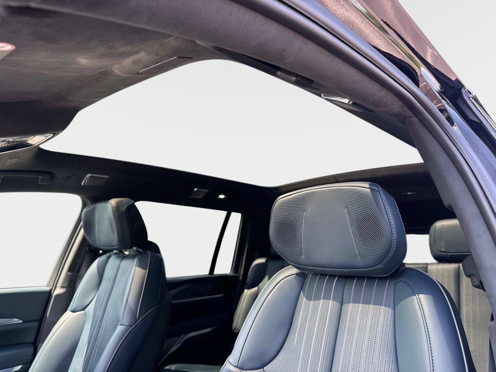 2026 Cadillac ESCALADE IQL Premium Sport