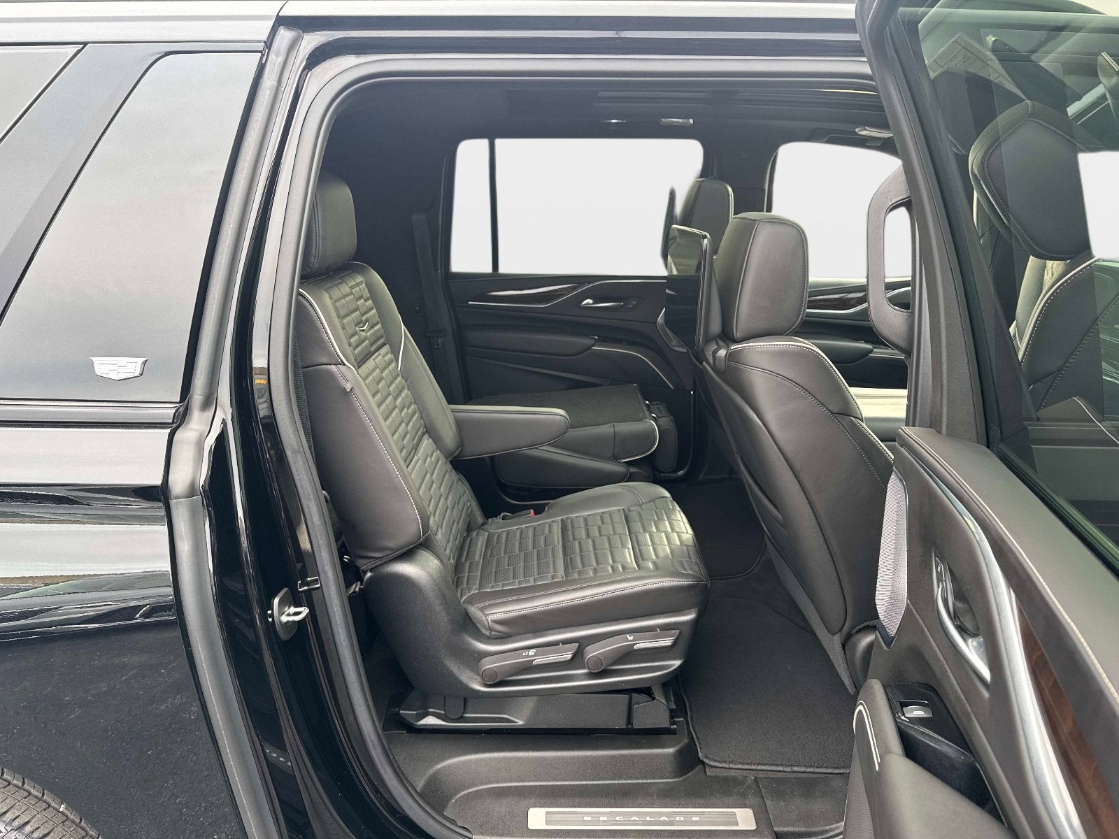 2023 Cadillac Escalade ESV Sport Platinum