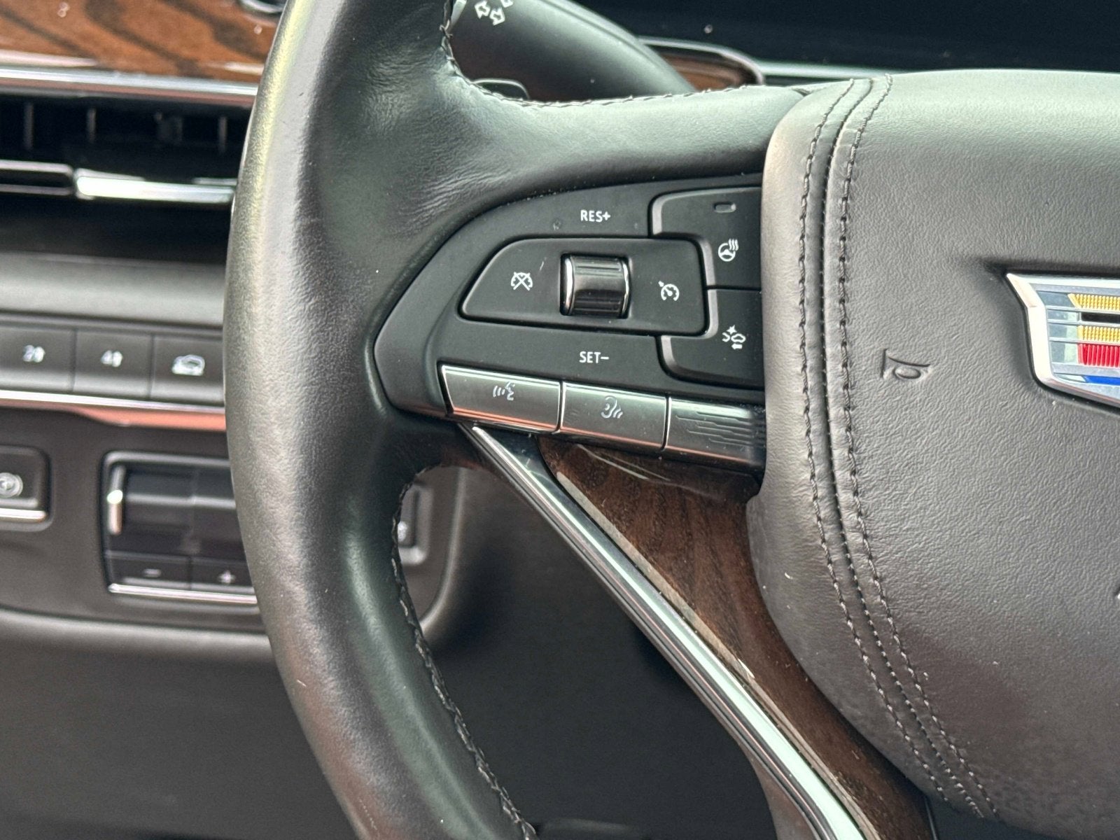 2023 Cadillac Escalade ESV Sport Platinum