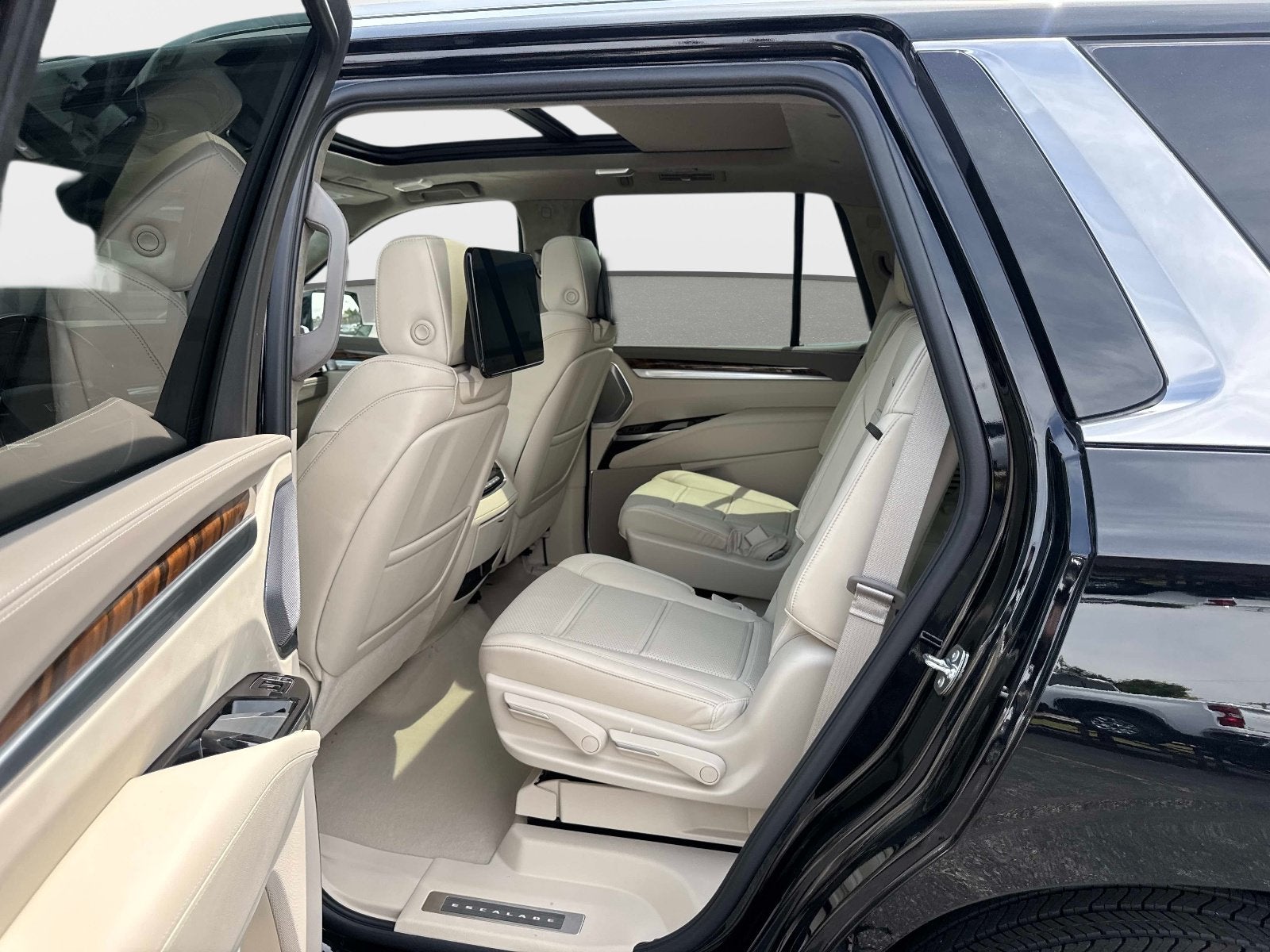 2026 Cadillac Escalade Platinum Luxury