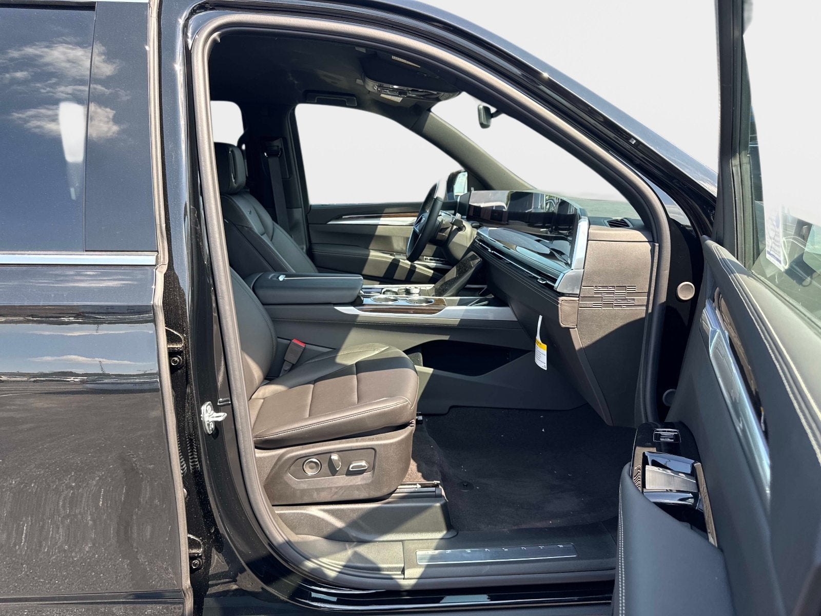 2026 Cadillac Escalade ESV 4WD