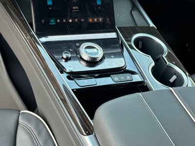 2027 Cadillac Escalade ESV Luxury