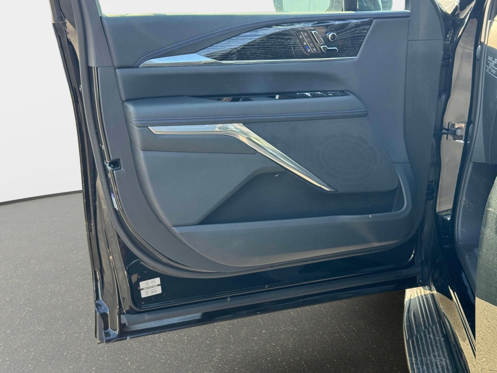 2026 Cadillac ESCALADE IQ Luxury