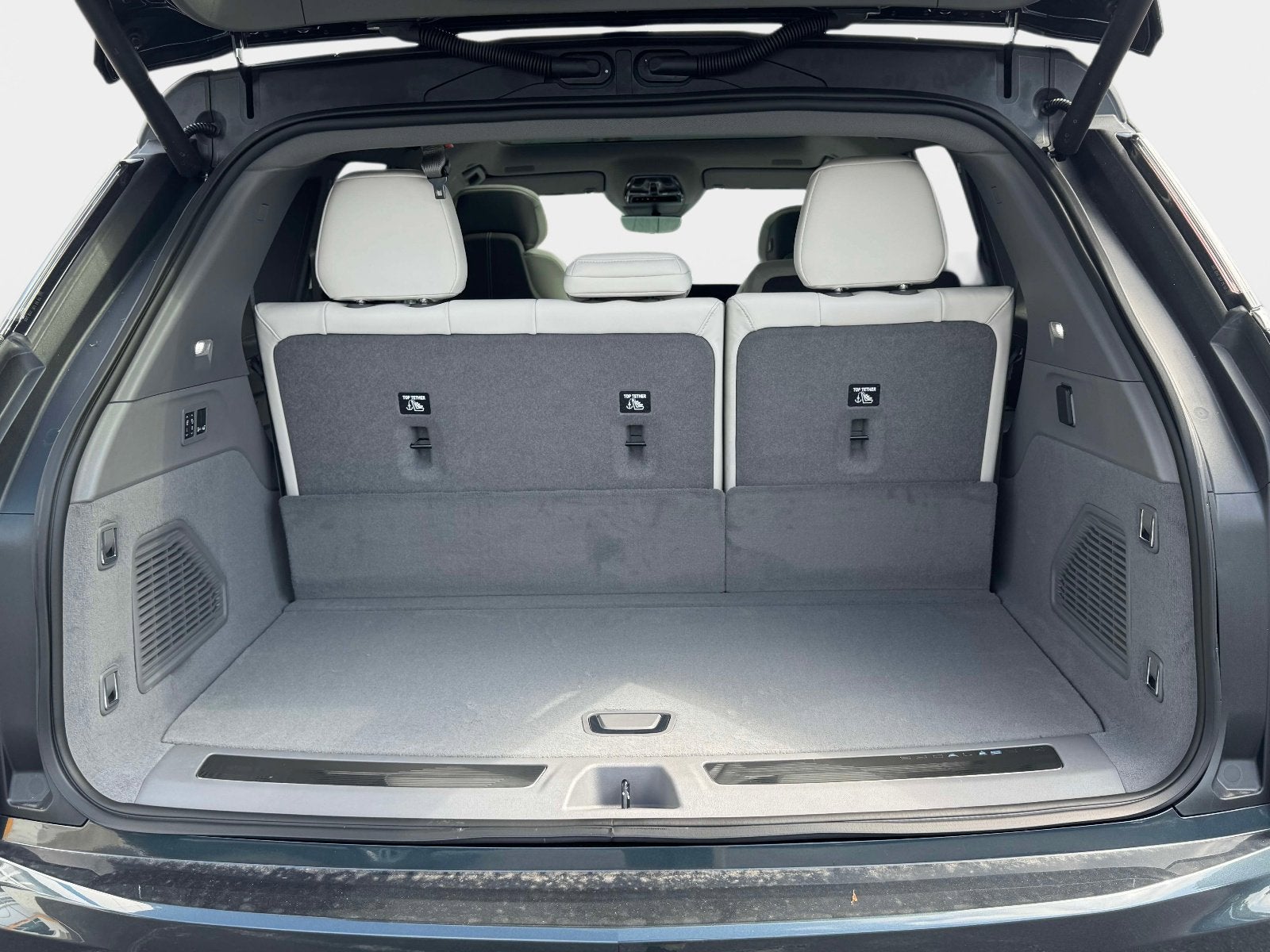 2026 Cadillac ESCALADE IQ Luxury