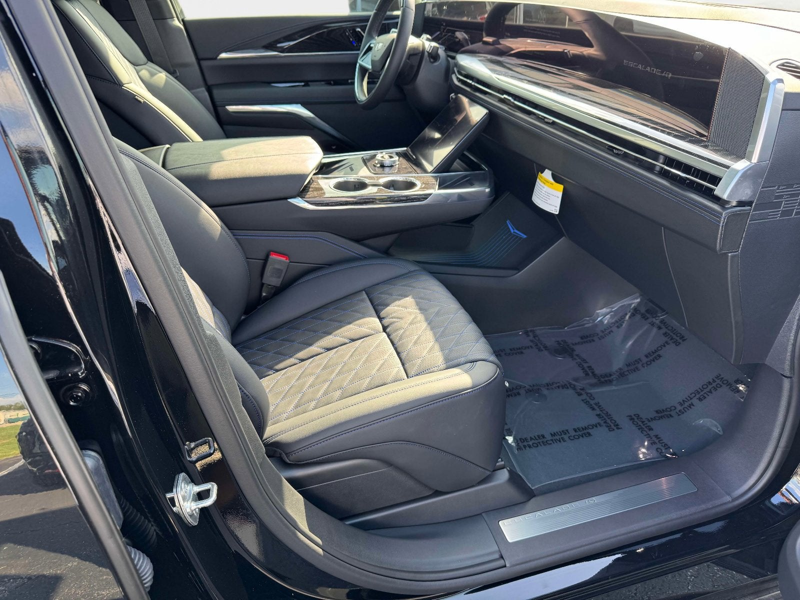 2026 Cadillac ESCALADE IQ Sport