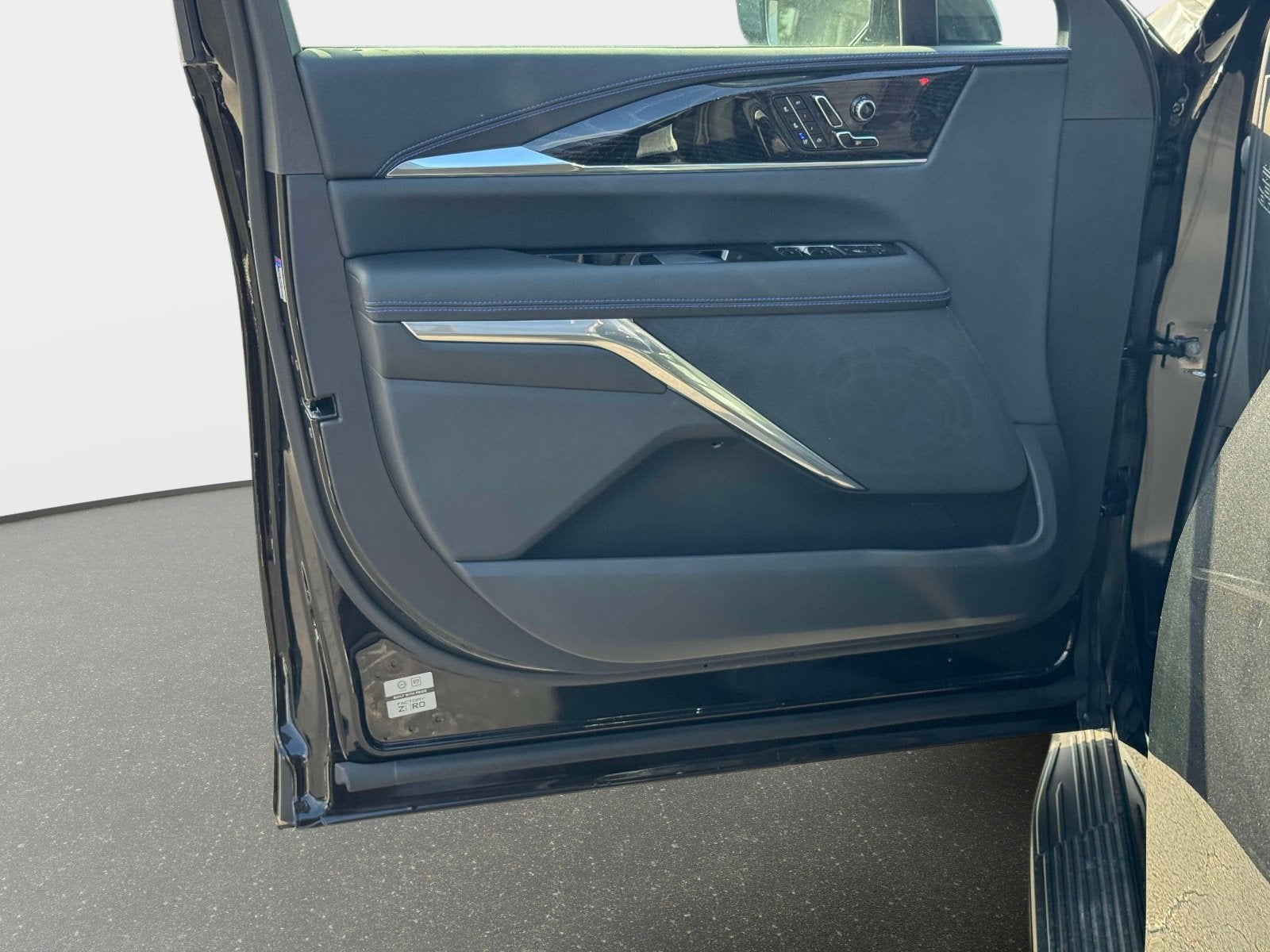 2026 Cadillac ESCALADE IQ Sport