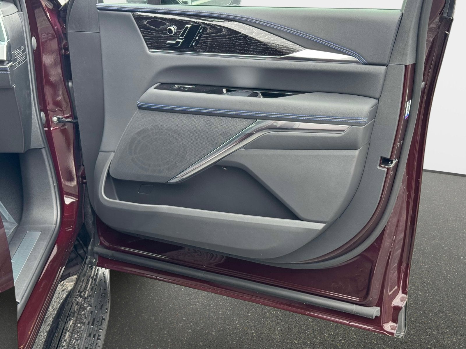 2026 Cadillac ESCALADE IQ Sport