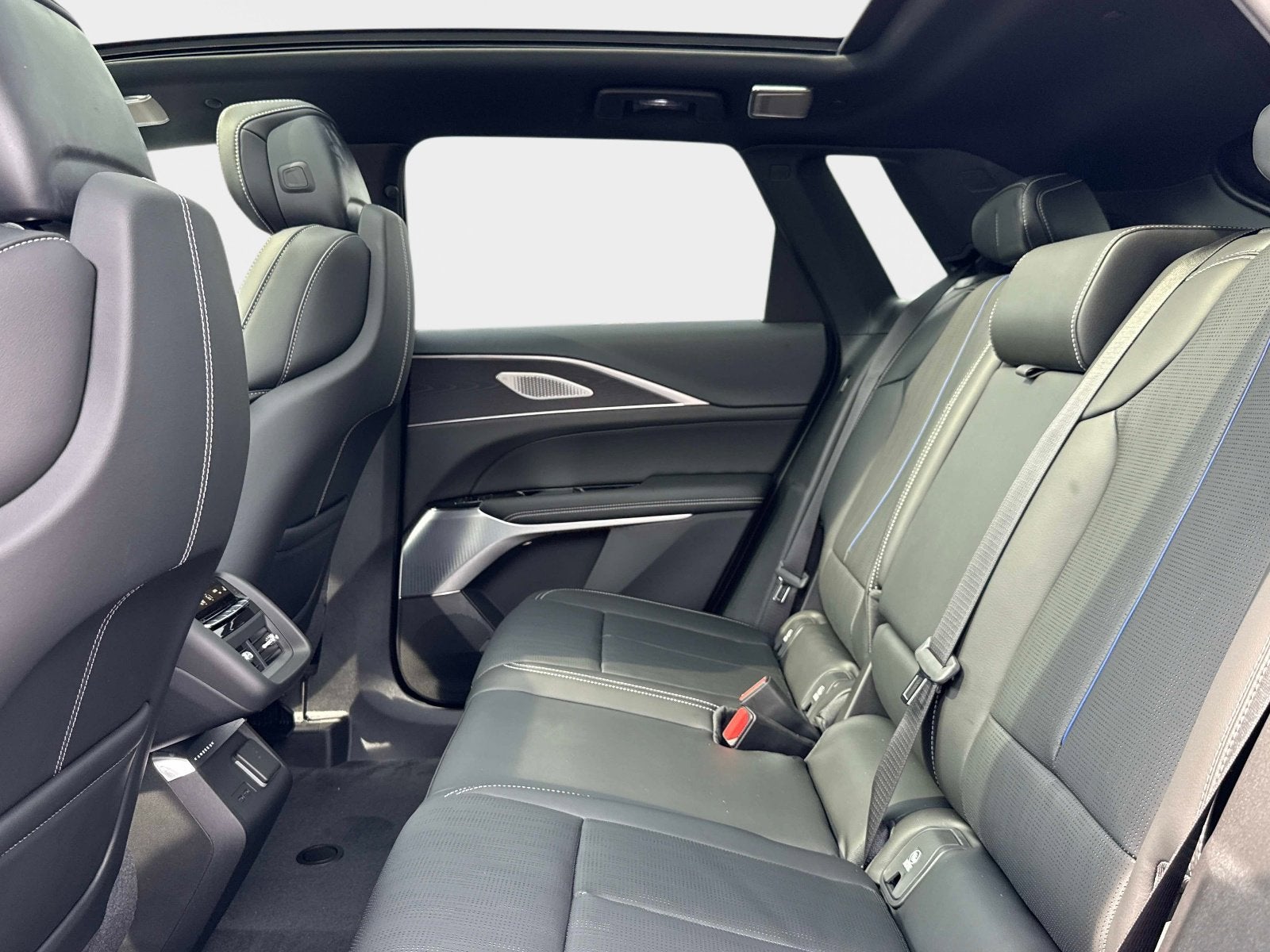 2026 Cadillac LYRIQ V-Series