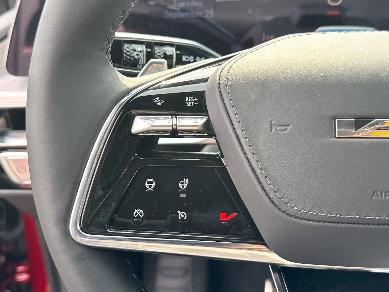 2026 Cadillac LYRIQ V-Series