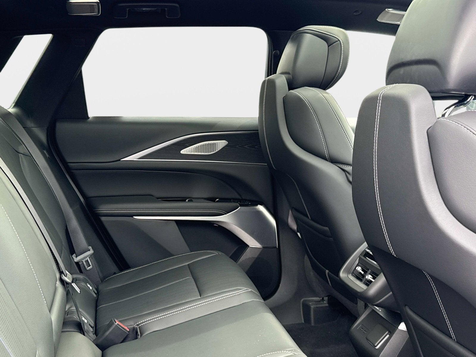 2026 Cadillac LYRIQ V-Series