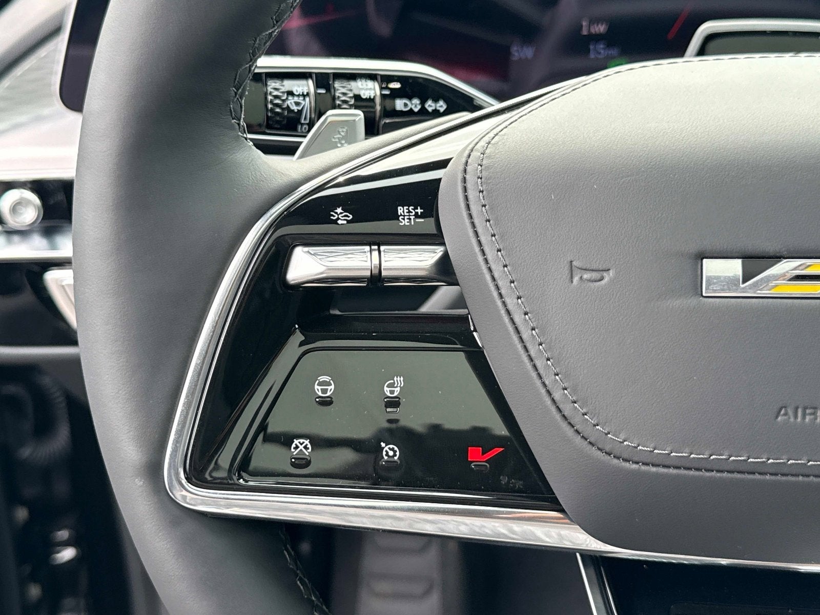 2026 Cadillac LYRIQ V-Series