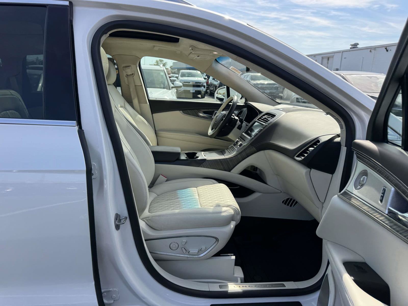 2019 Lincoln Nautilus Black Label