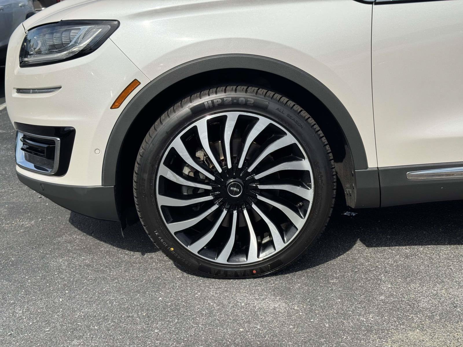 2019 Lincoln Nautilus Black Label