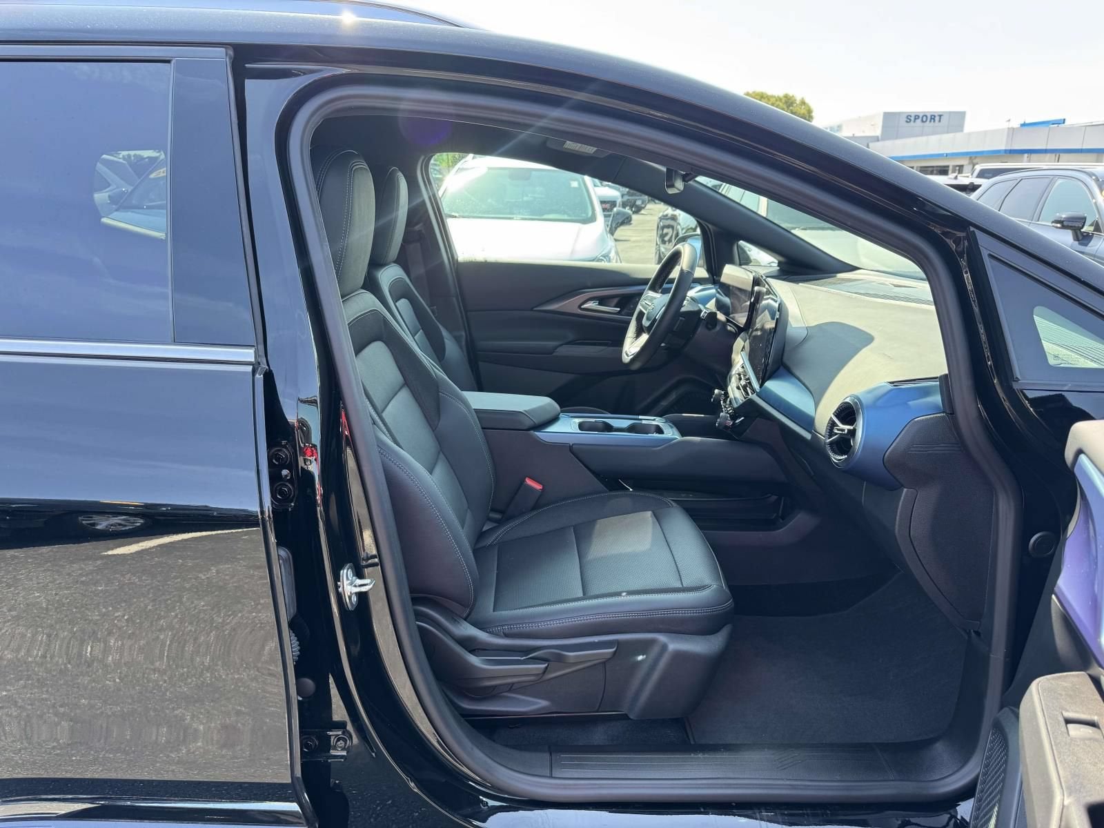 2024 Chevrolet Equinox EV 2LT