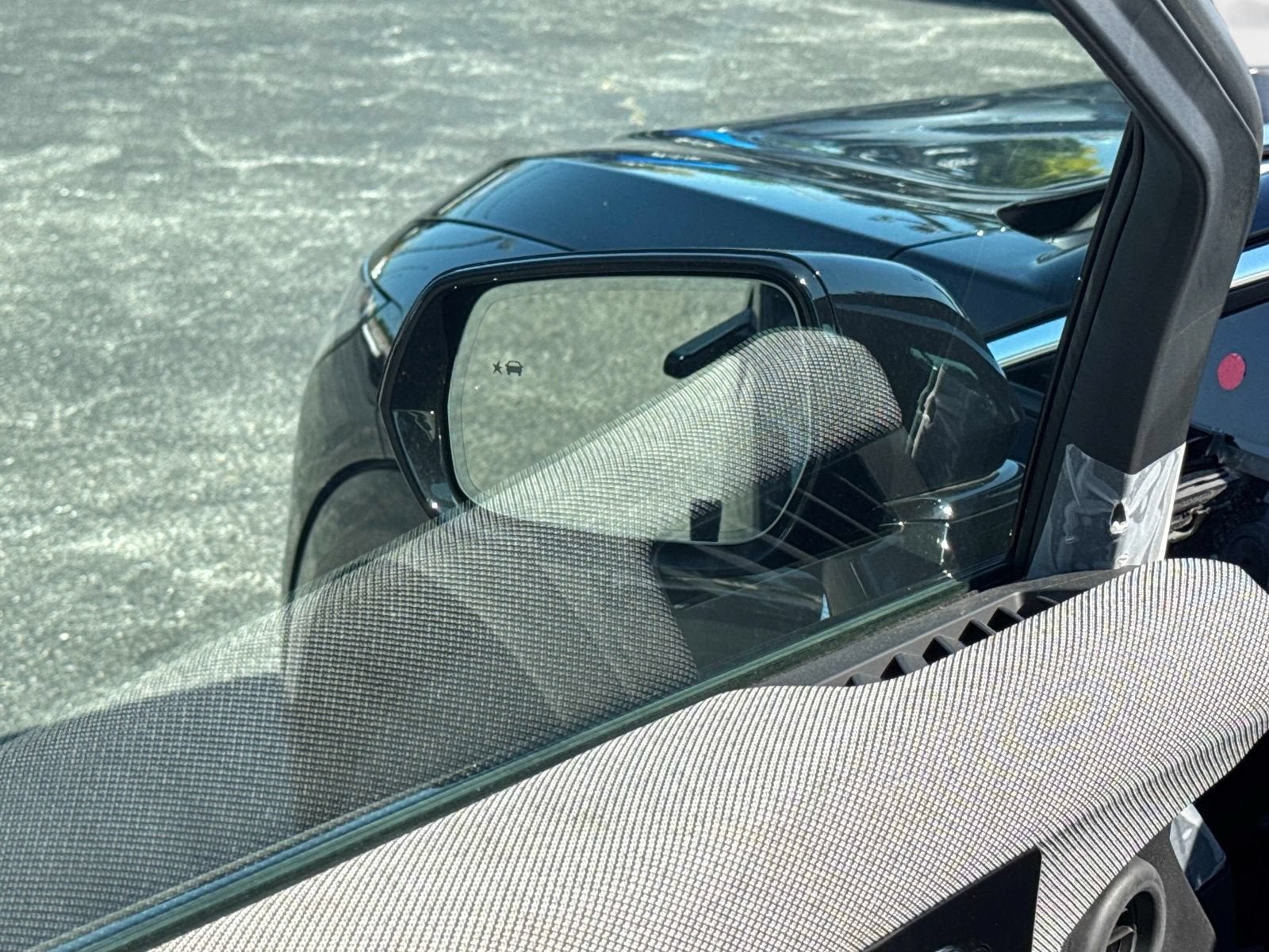 2027 Cadillac OPTIQ Luxury