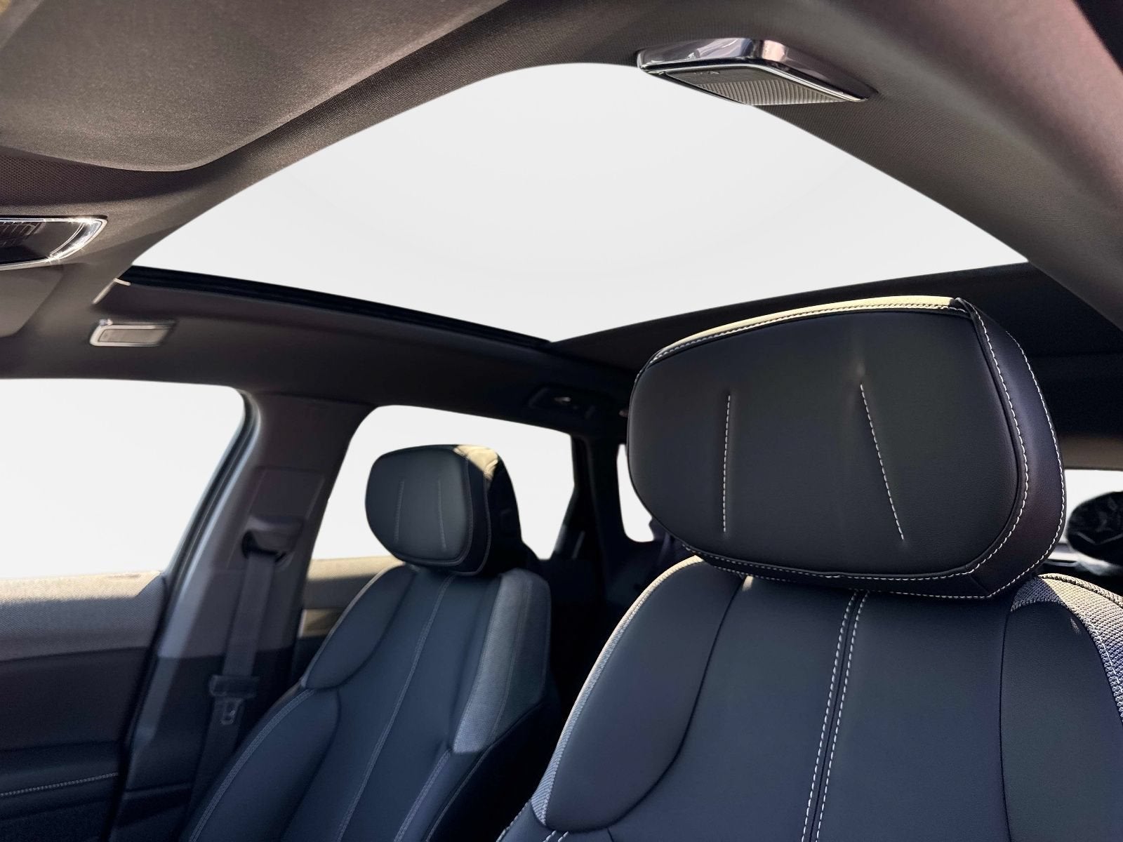 2027 Cadillac OPTIQ Luxury