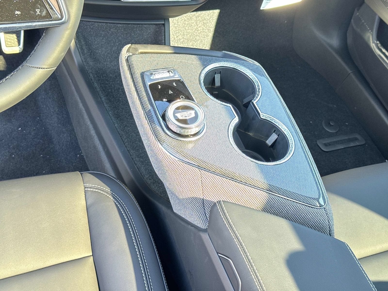 2027 Cadillac OPTIQ Luxury