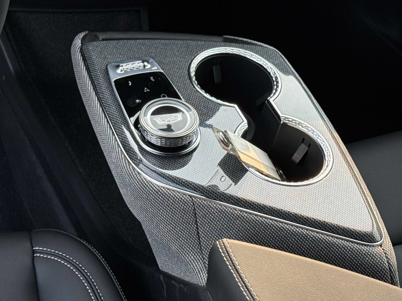 2027 Cadillac OPTIQ Luxury