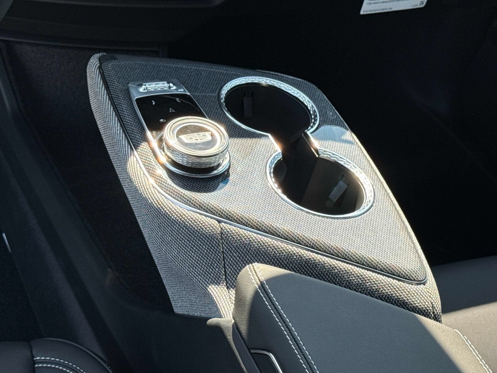 2027 Cadillac OPTIQ Luxury