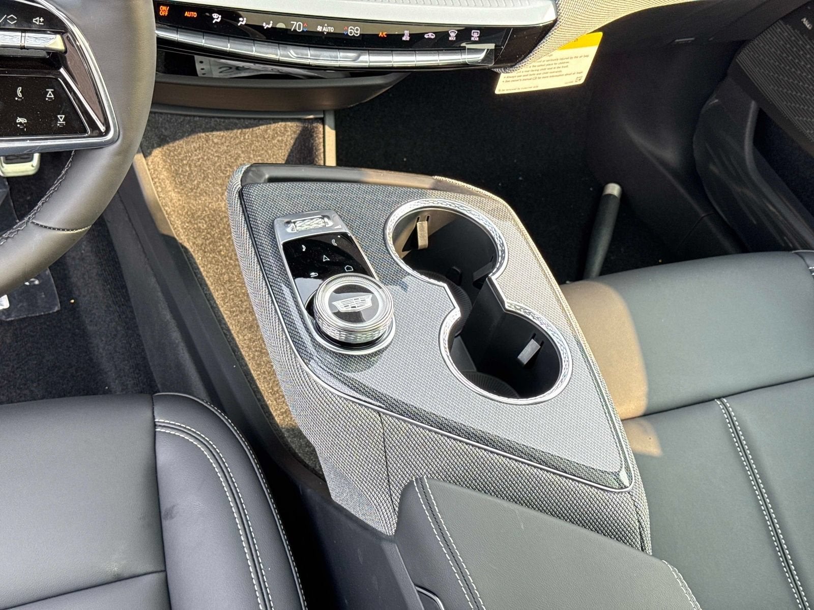 2027 Cadillac OPTIQ Luxury