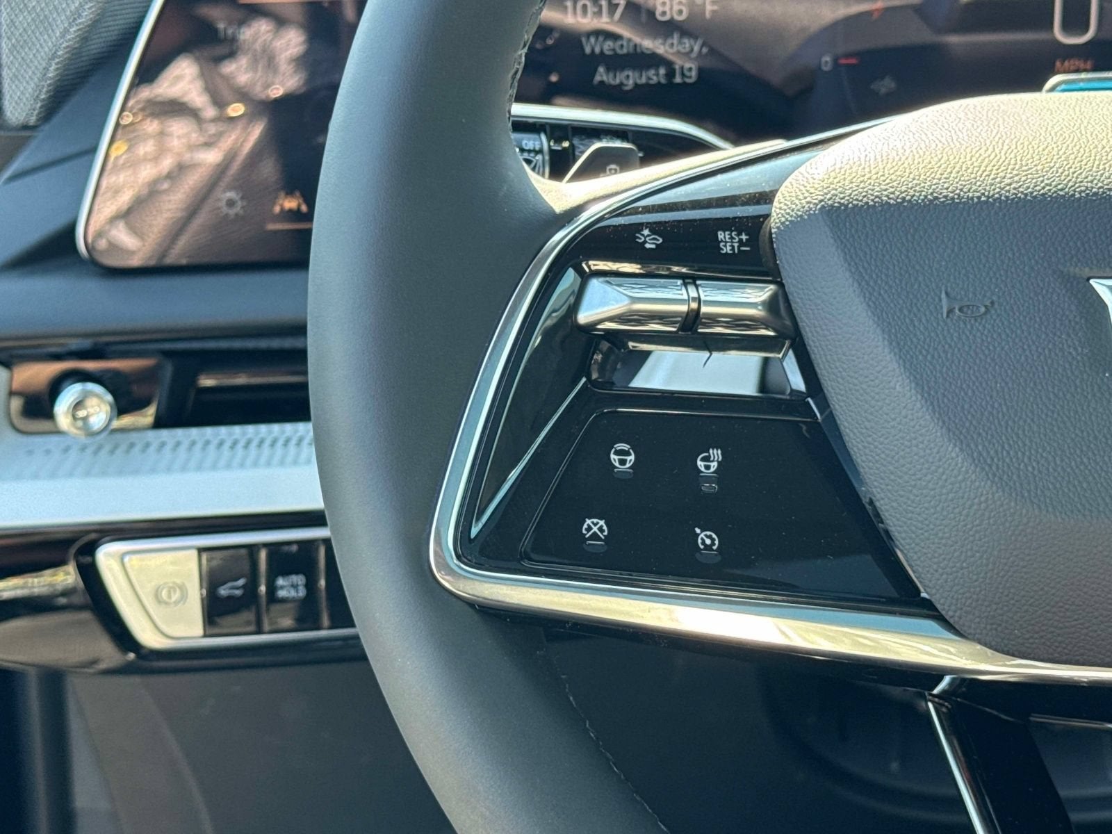 2027 Cadillac OPTIQ Premium Luxury