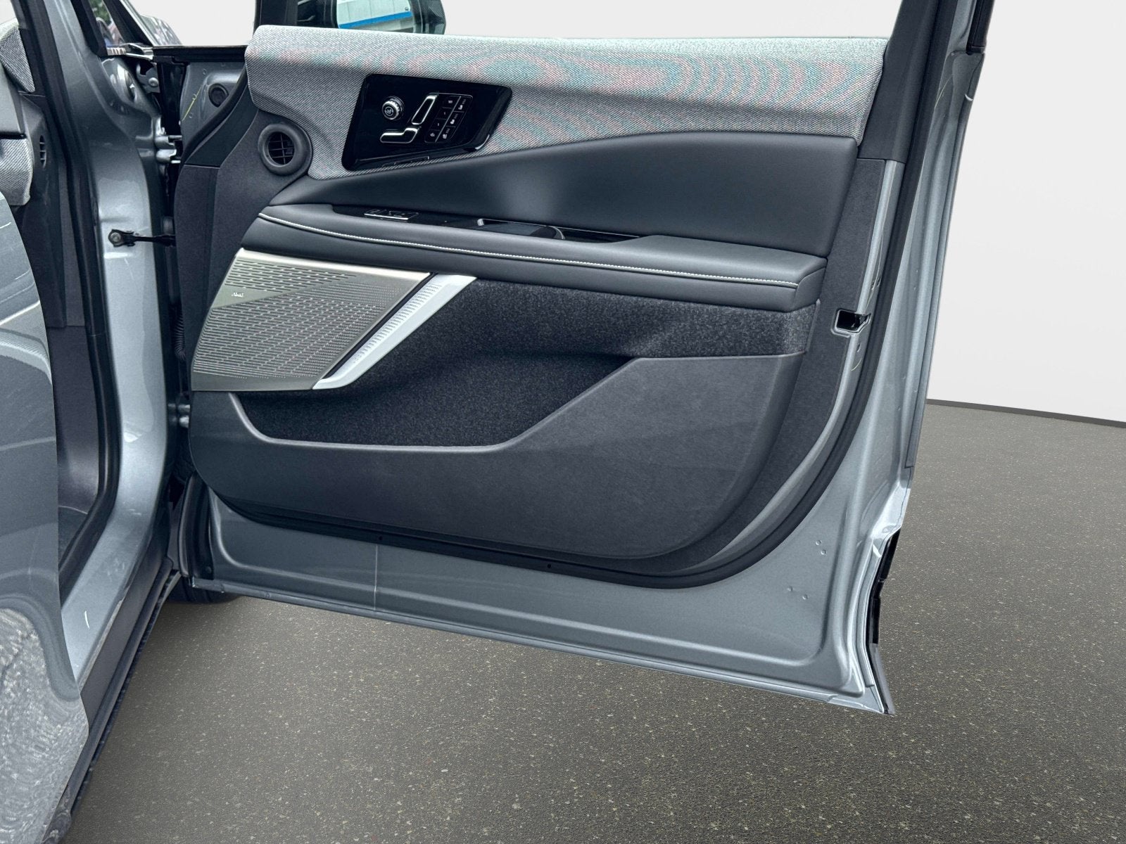 2027 Cadillac OPTIQ Premium Luxury