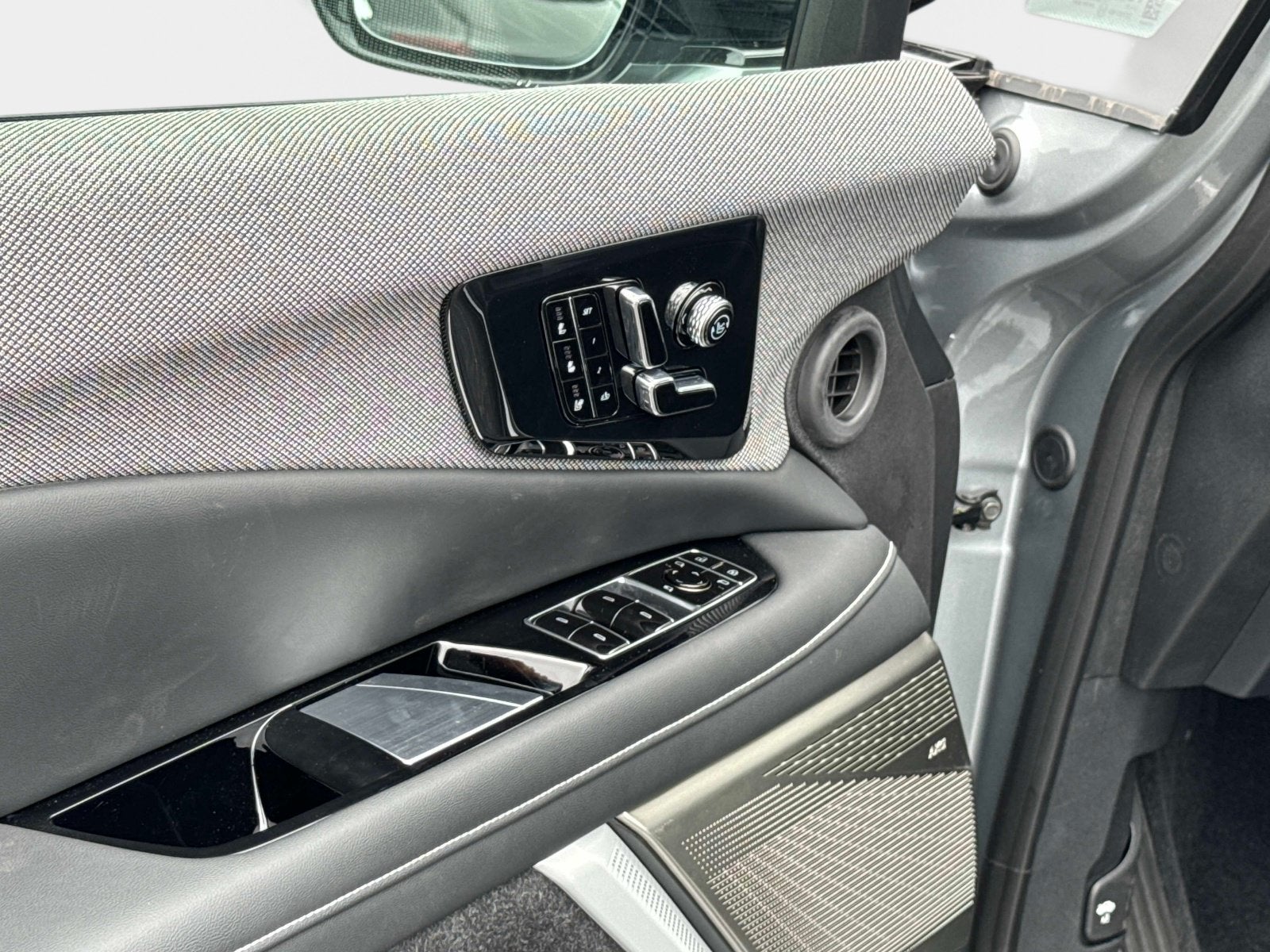 2027 Cadillac OPTIQ Premium Luxury