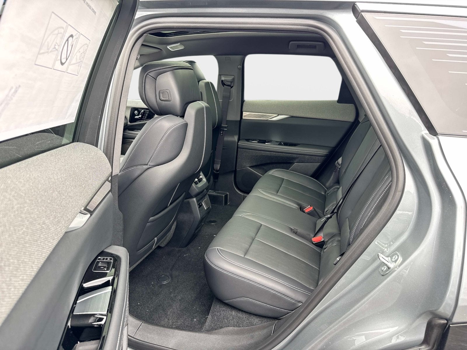 2027 Cadillac OPTIQ Premium Luxury