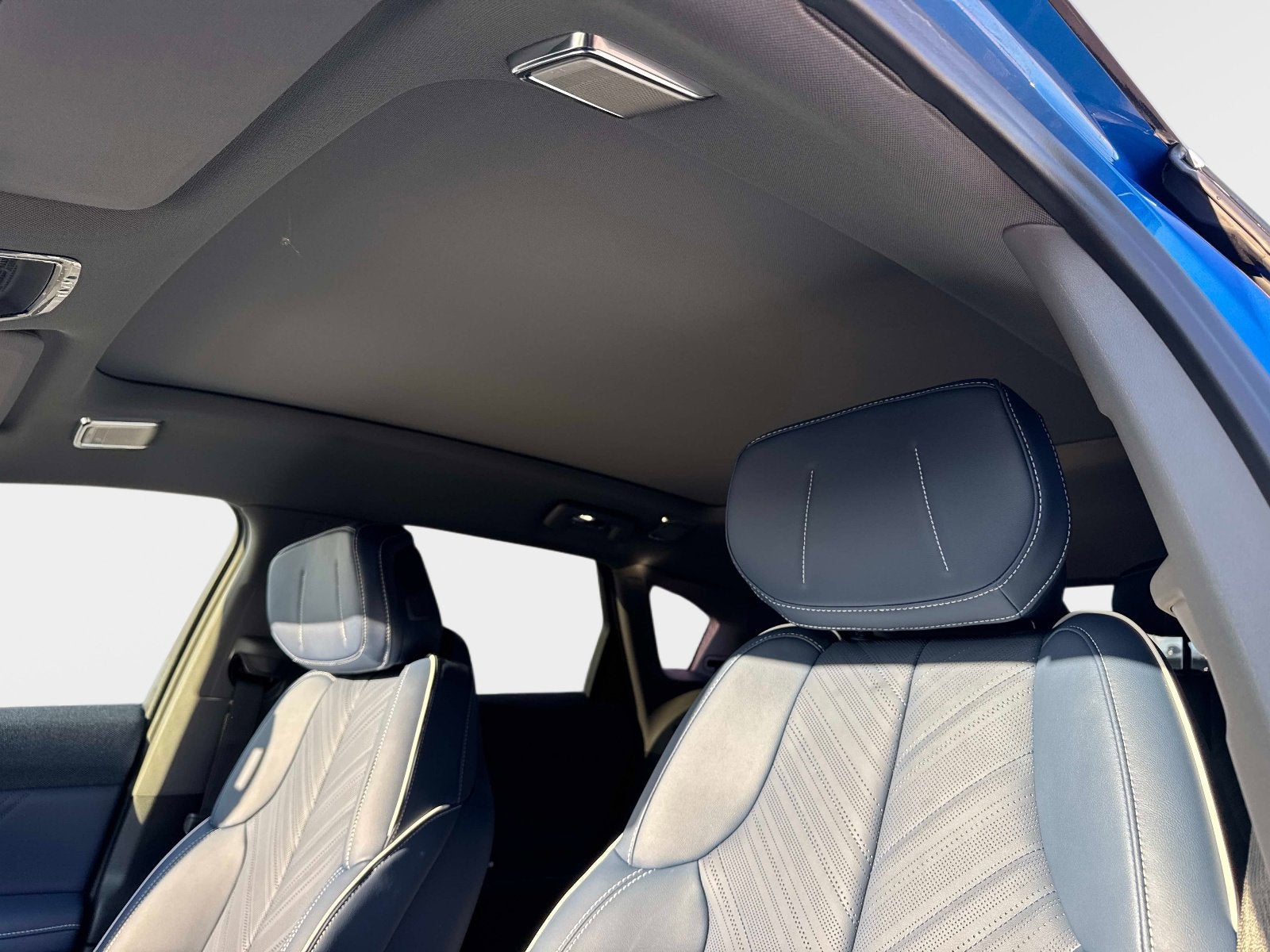 2026 Cadillac OPTIQ Premium Luxury