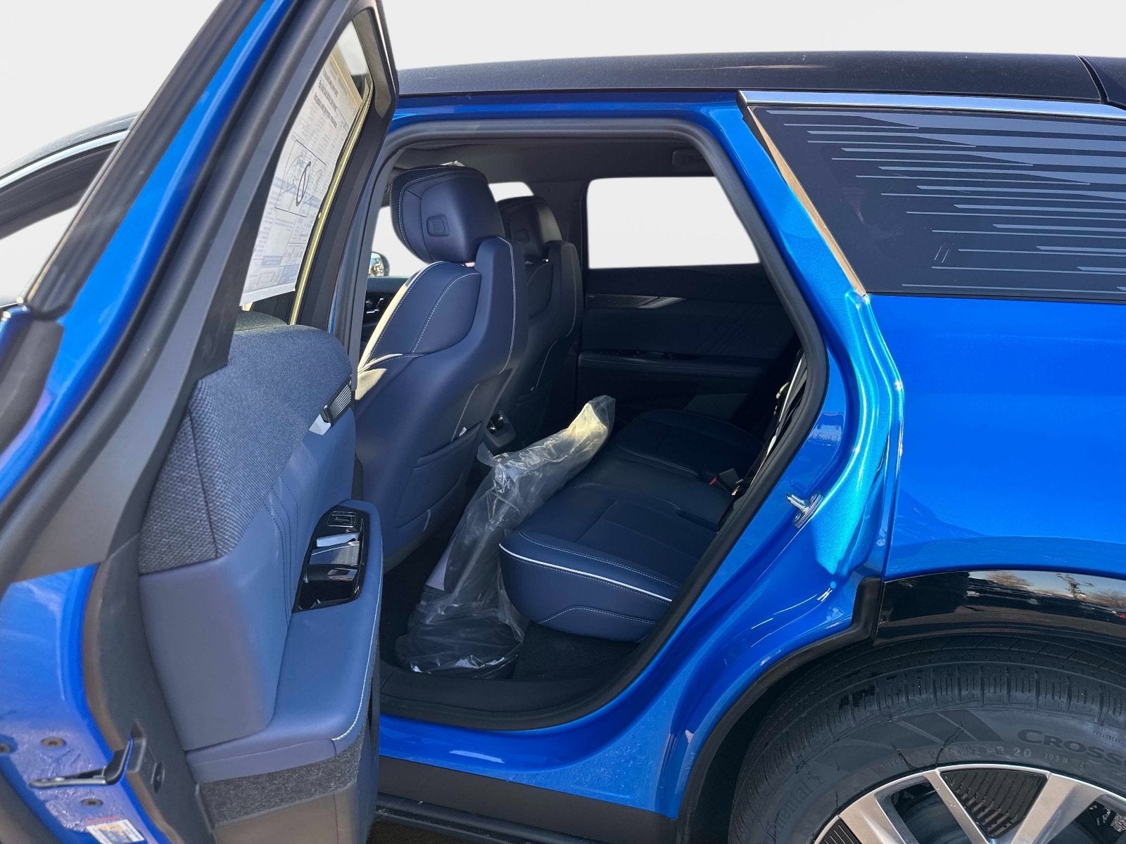 2026 Cadillac OPTIQ Premium Luxury