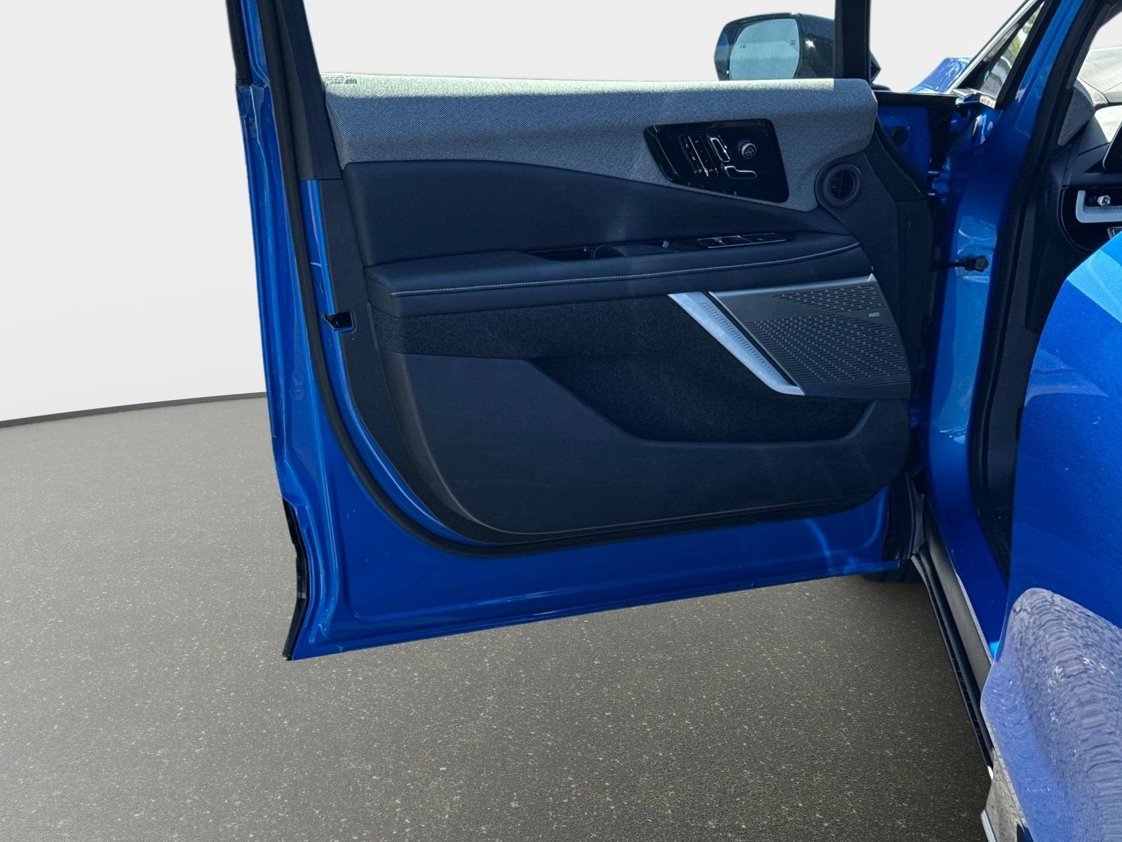 2027 Cadillac OPTIQ Premium Luxury