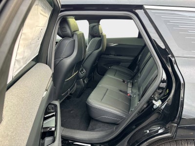 2025 Cadillac OPTIQ Luxury 2