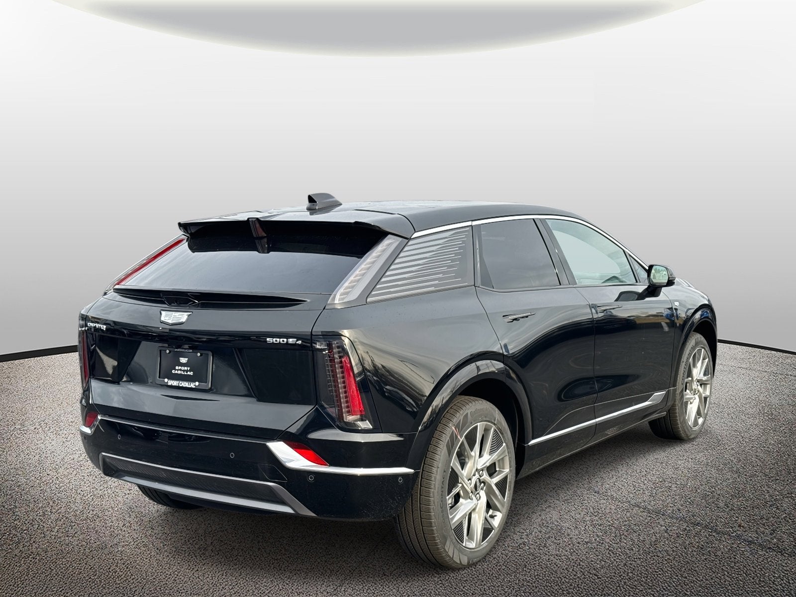 2025 Cadillac OPTIQ Luxury 2