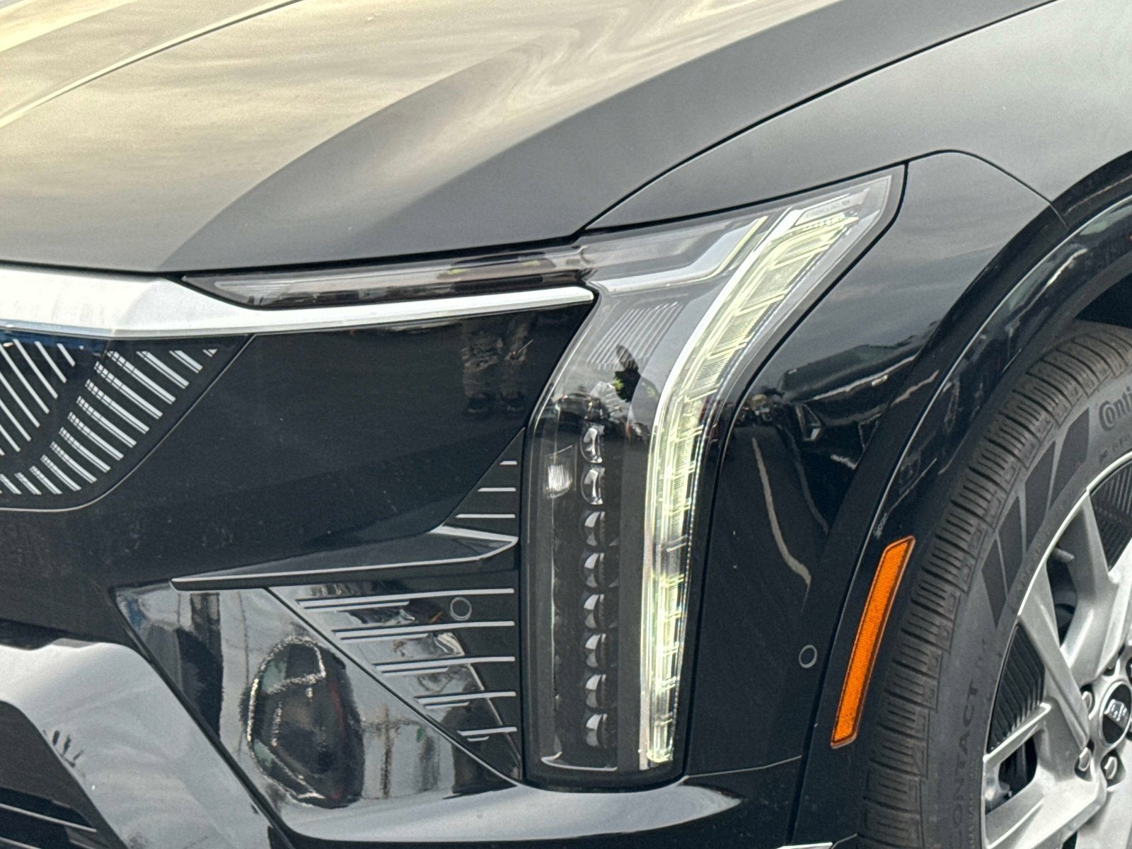 2025 Cadillac OPTIQ Luxury 2