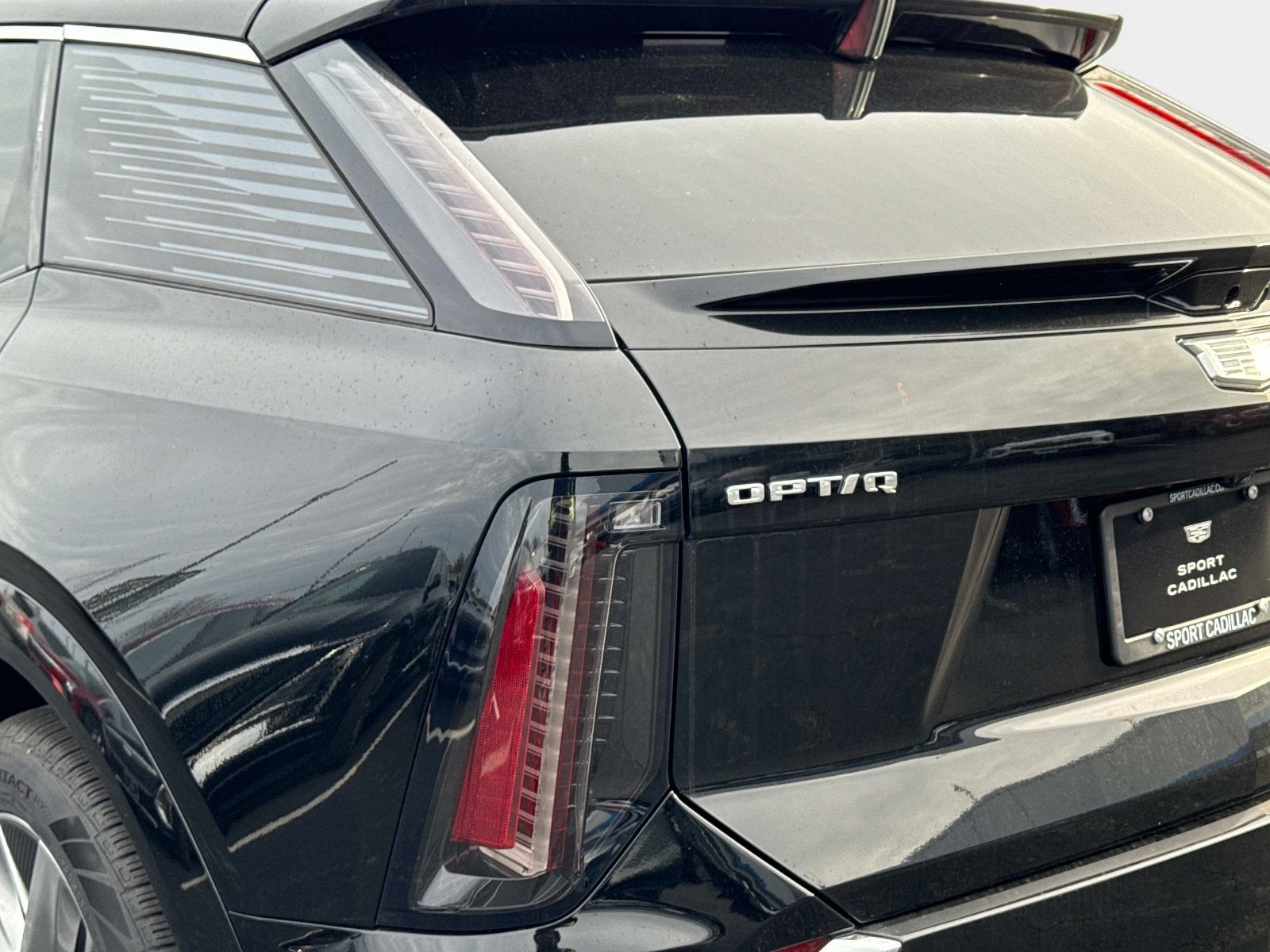 2025 Cadillac OPTIQ Luxury 2