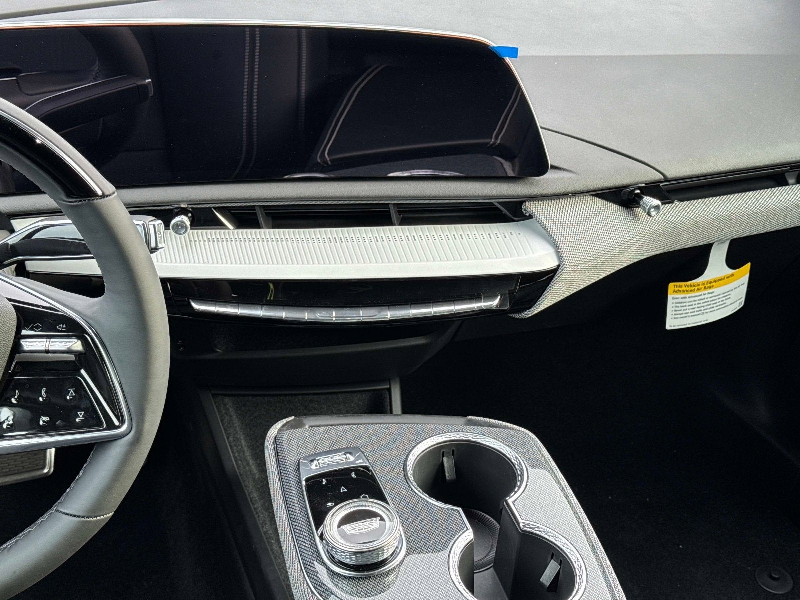 2025 Cadillac OPTIQ Luxury 2