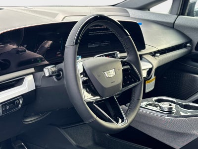 2025 Cadillac OPTIQ Luxury 2