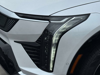 2025 Cadillac OPTIQ Luxury 2