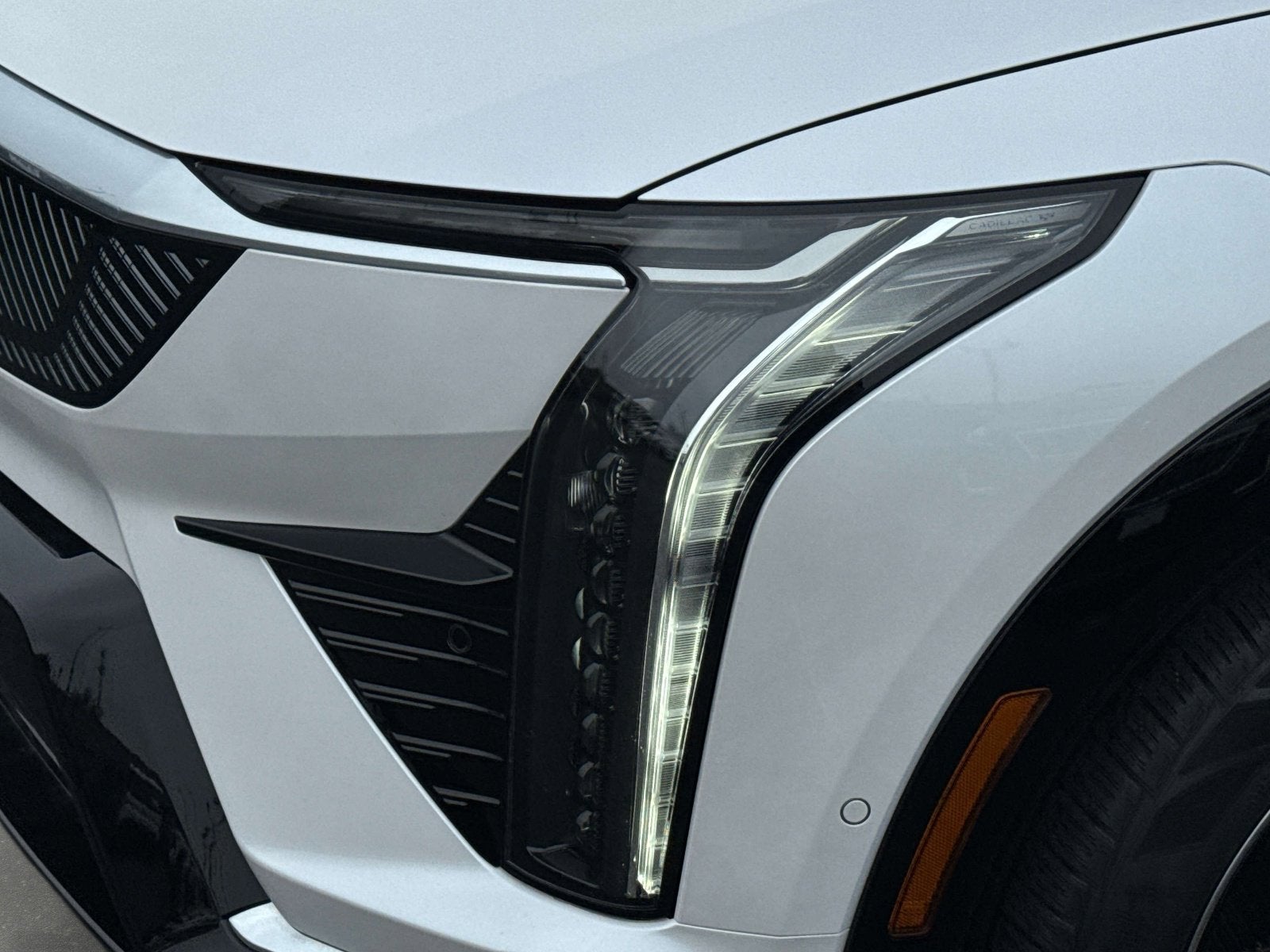 2025 Cadillac OPTIQ Luxury 2