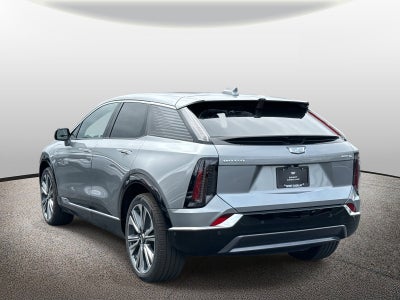 2025 Cadillac OPTIQ Luxury 2