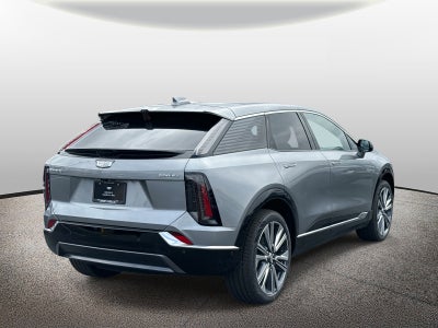 2025 Cadillac OPTIQ Luxury 2