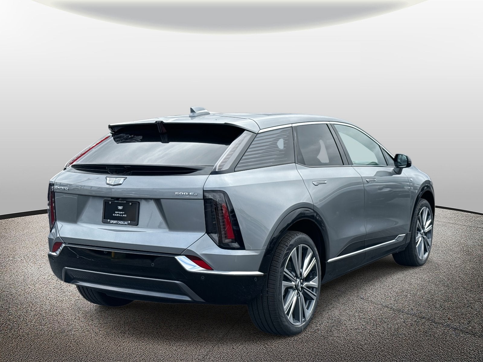 2025 Cadillac OPTIQ Luxury 2