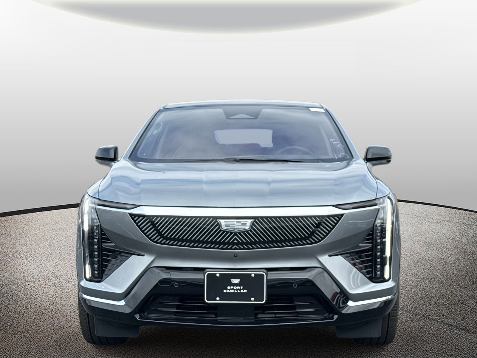 2025 Cadillac OPTIQ Luxury 2