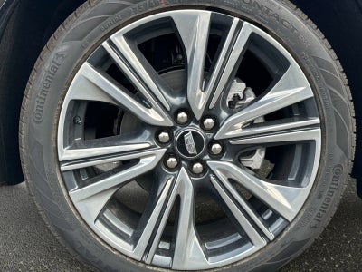 2025 Cadillac OPTIQ Luxury 2