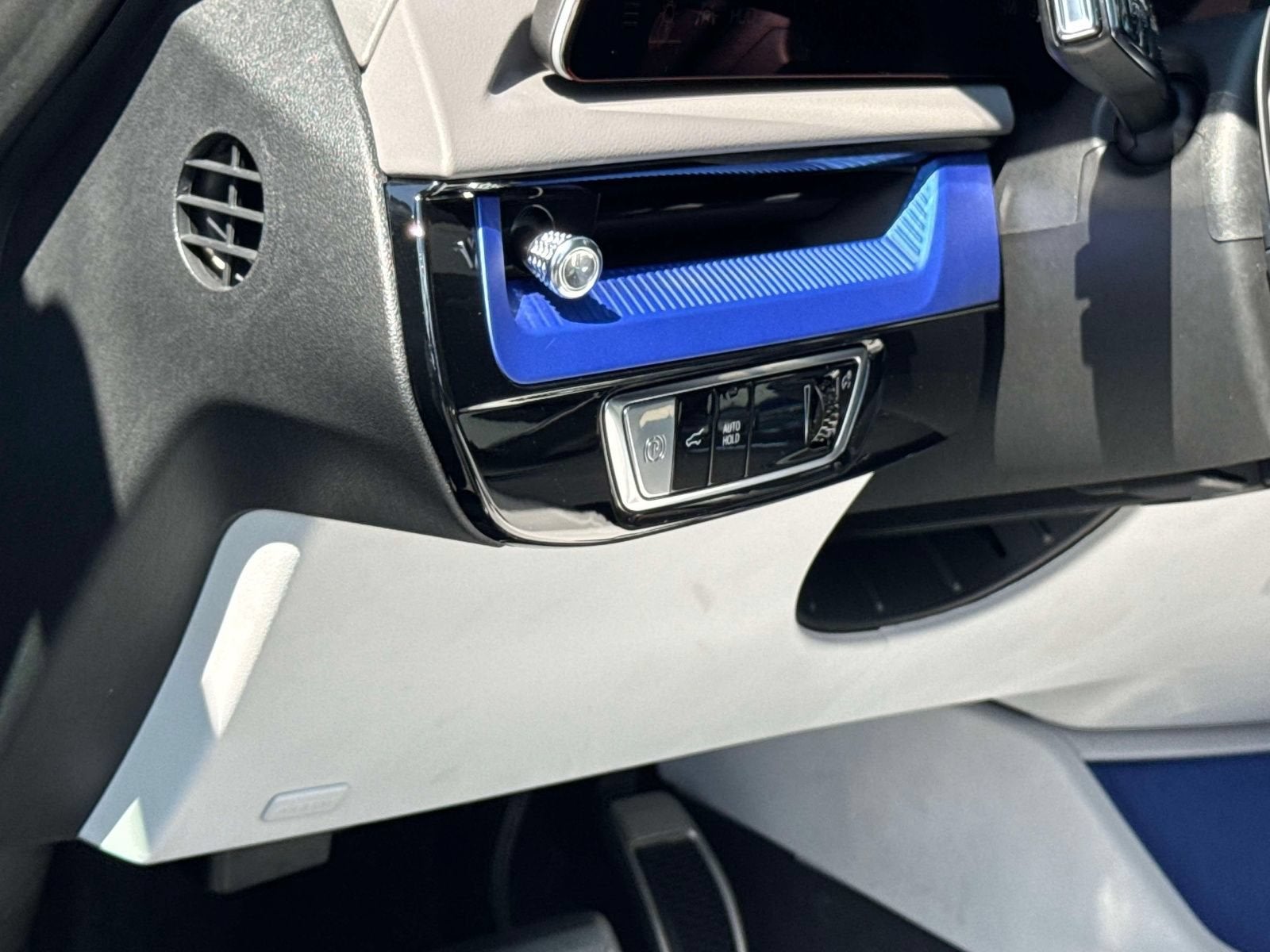 2025 Cadillac OPTIQ Sport 2