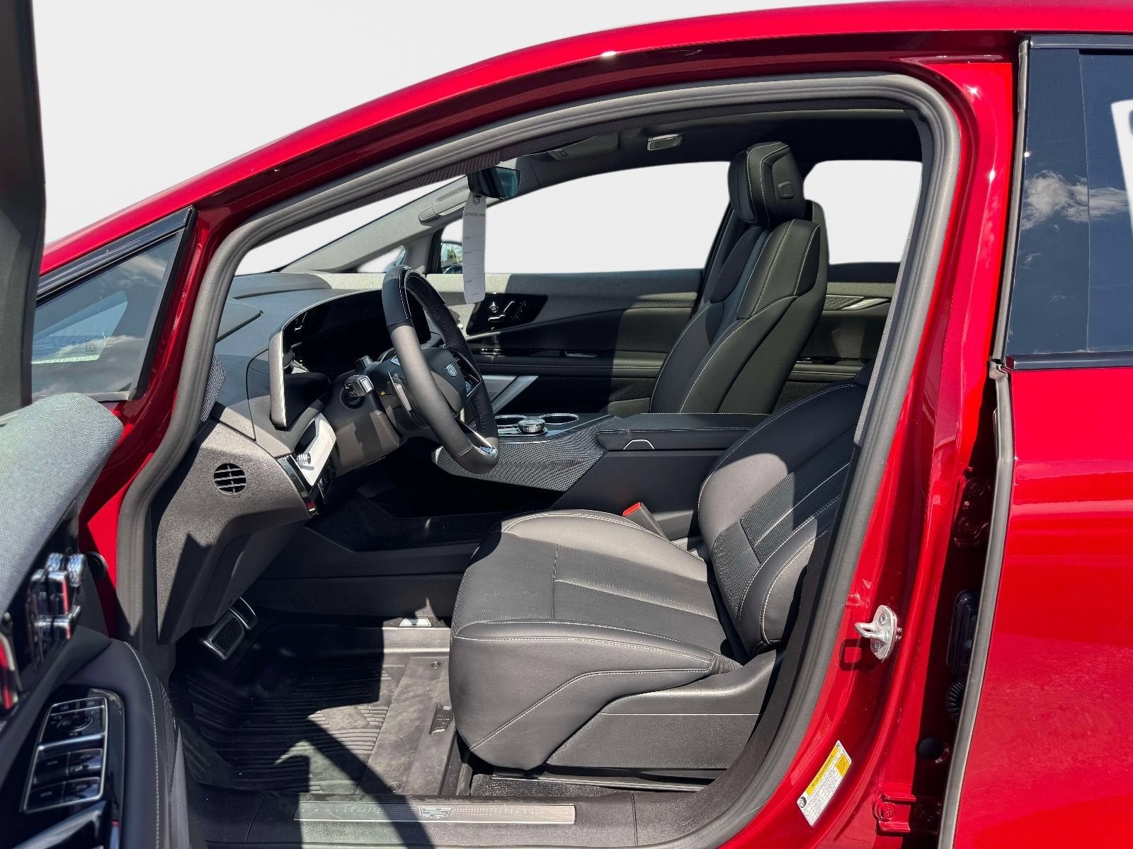 2025 Cadillac OPTIQ Sport 2