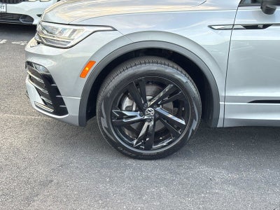 2023 Volkswagen Tiguan SE R-Line Black